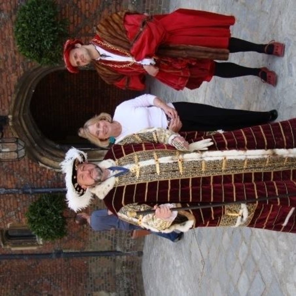 Meet your Posher, Almalee